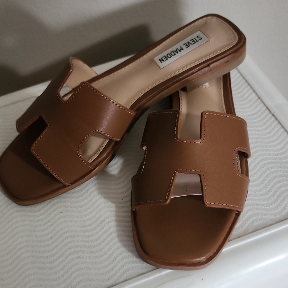 STEVE MADDEN Brown Leather Sandals H-Cut Design